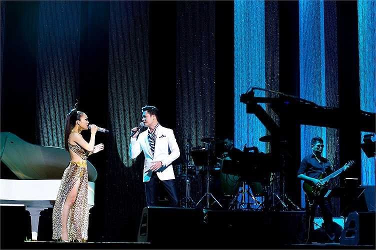 Bên cạnh đó, Hồng Ngọc vẫn duy trì được sức hút tại thị trường âm nhạc trong nước với những chuyến trở về bất ngờ. 