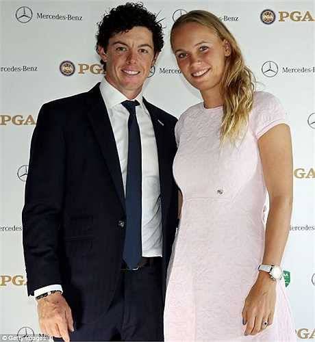 Rory McIlroy và Caroline Wozniacki được xem là cặp đôi đẹp nhất làng thể thao. Chàng là tay golf hàng đầu thế giới, trong khi nàng cũng đứng trong top 10 WTA