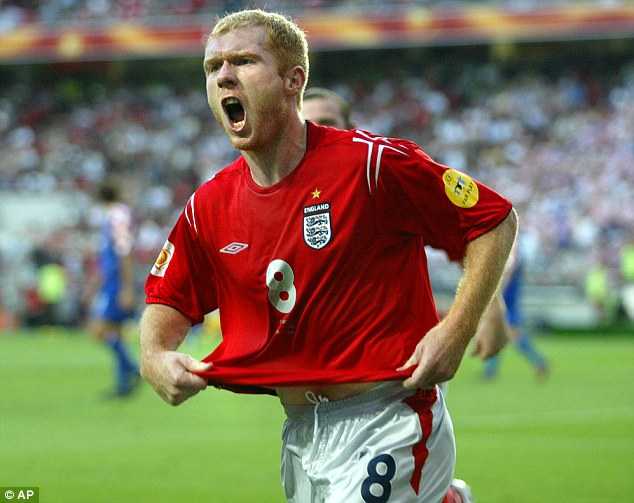 Paul Scholes không tin tưởng tài năng của Rooney