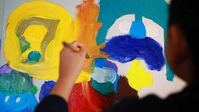 Bố cục những bức vẽ của Nem rất ngẫu hứng, khả năng phối màu và bố cục trong tranh của Nem là khá tốt