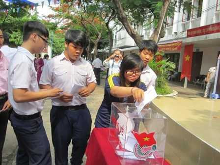  Trường THPT Lý Tự Trọng hướng về biển đảo quê hương