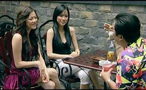 Không ai biết Lý Nhã Kỳ là ai cho đến khi cô từ Đức trở về, 'đột ngột' xuất hiện trong phim 'Kiều nữ và đại gia', từ đó, Lý Nhã Kỳ gắn với cái mác 'diễn viên'.