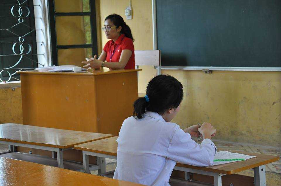 một thí sinh thi môn Sử