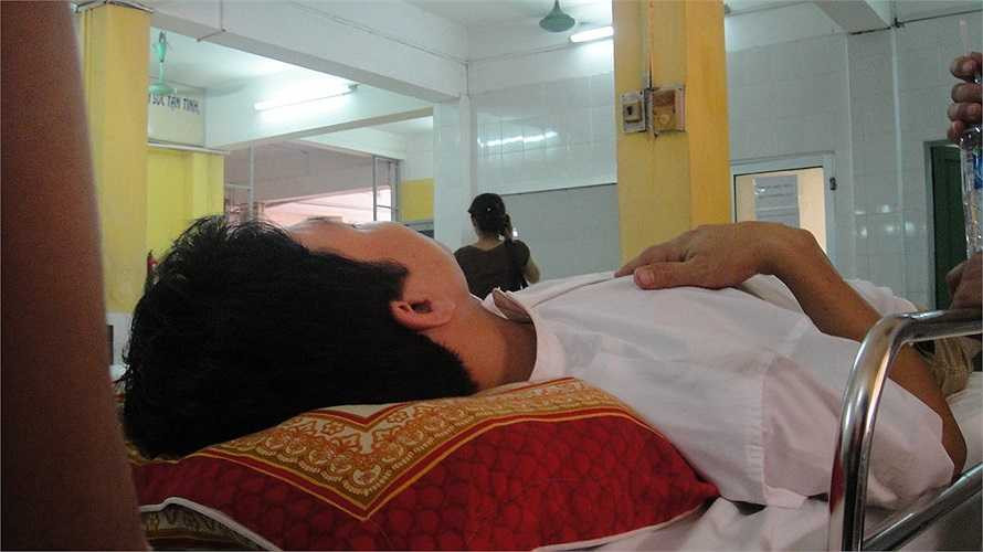 Hôn mê do hạ đường huyết: Một trong những tác dụng phụ phổ biến do ăn nhiều mướp đắng là tình trạng hôn mê do hạ glucose huyết, gây thiếu hụt năng lượng, buộc các tế bào não phải tìm kiếm năng lượng từ nhiều nguồn khác nhau.