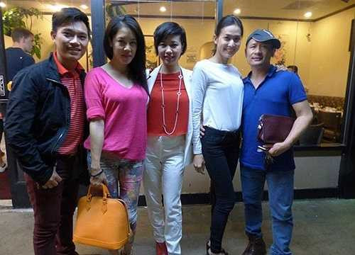  Anh tâm sự: 'Đời sống gia đình có cái hay, cái vui của nó nhất là khi có con, mình luôn mong muốn cho các con sống trong một môi trường đầy đủ yếu tố cho các con cảm thấy hạnh phúc cho chúng trưởng thành. 