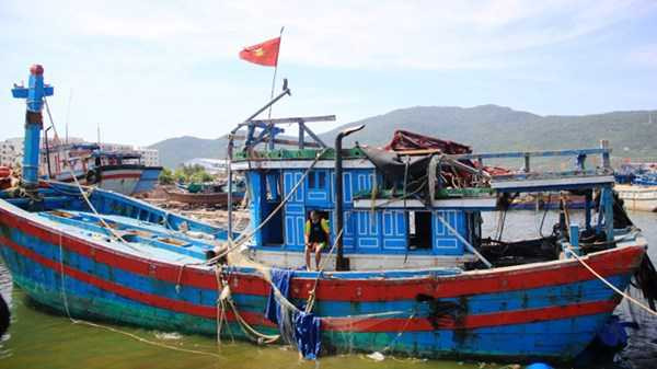 Vết tích tàu ĐNa 90152 TS bị tàu Trung Quốc đâm chí mạng. Ảnh: Nguyễn Huy