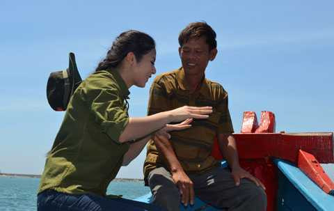 Hoa hậu, Ngọc Hân, tặng quà, ngư dân, Lý Sơn, biển đảo