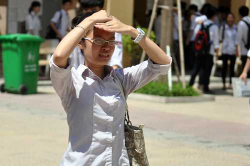 Nắng nóng vượt ngưỡng 40 độ ở nhiều tỉnh miền Bắc và miền Trung trong 3 ngày thi tốt nghiệp THPT - Ảnh minh họa: VNE
