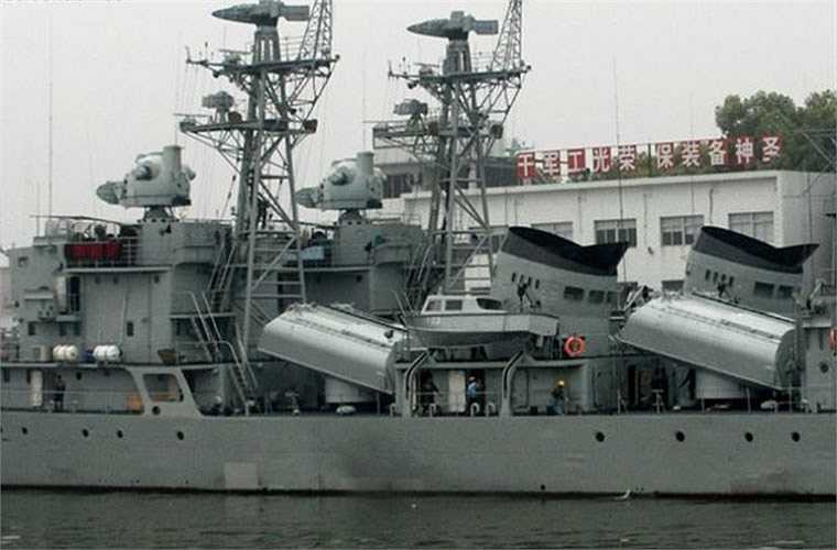 Tàu hộ vệ tên lửa Giang Hồ II được trang bị radar cảnh giới đường không hai tham số băng tần I loại Type 354 (mã định danh NATO Eye Shield), radar cảnh báo sớm hàng hải tầm xa băng tần G Type 517, radar điều khiển hỏa lực băng tần E/F loại Type 352 dùng cho tên lửa diệt hạm