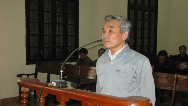 bạch thái bưởi, con trai bạch thái bưởi, ôm vai bá cổ, lừa đảo, lừa doanh nghiệp