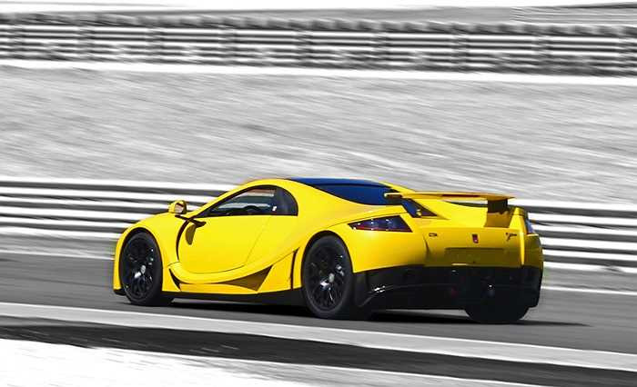 Nhiều người cho rằng đây là sự 'bắt chước' Aston Martin nhưng nếu ai tinh ý sẽ thấy GTA có điểm sáng tạo hơn nhiều đó là, chỉ cần nhấn nhẹ vào logo, cánh cửa xe sẽ nhẹ nhàng mở ra chào đón bạn. 