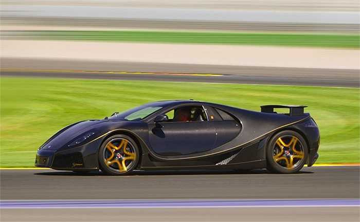 Việc điều phối hướng không khí được chú trọng đặc biệt ở dòng siêu xe này