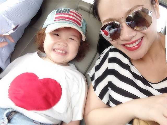 Thu Phượng chia sẻ: 'Thực sự tôi không hề muốn khuấy động, gây ồn ào chú ý với dư luận nhưng cuộc sống của mẹ con tôi bị ảnh hưởng quá nhiều bởi những hành động thiếu cân nhắc của Thành Trung nên tôi mới phải lên tiếng.'