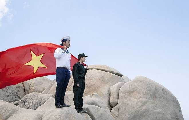 Cùng tạo nên sức mạnh bảo vệ Tổ quốc trước sự xâm phạm của bên ngoài.