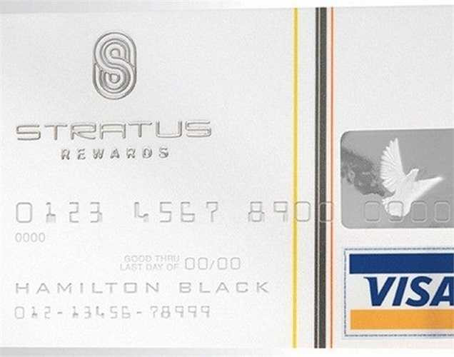 Stratus Rewards Visa: Giống như những thẻ tín dụng cao cấp khác, Stratus Rewards Visa chỉ được cung cấp thông qua lời mời tới những vị khách giàu có. Điều đặc biệt chỉ chiếc thẻ này có là chủ thẻ có khả năng gộp điểm thưởng của họ với bạn bè và chủ thẻ khác để sử dụng đối với số giờ bay trên chuyên cơ. Các đặc quyền khác gồm dịch vụ hướng dẫn khách hàng, giảm giá bay, dịch vụ ô tô, nâng cấp phòng tại các khách sạn sang trọng, giảm giá hàng hóa và được tư vấn bởi các chuyên gia về phong cách sống