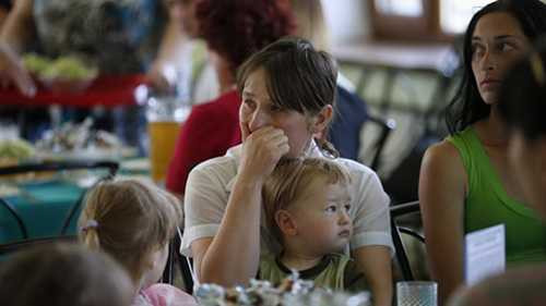 10.000 người Ukraine sơ tán khỏi vùng chiến sự miền Đông