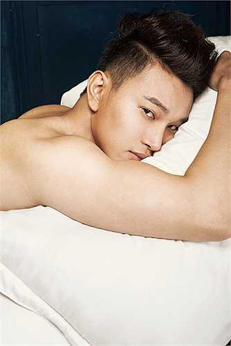 Ca sĩ Hoàng Kỳ Nam cũng là một nhân tố mới trong dự án phim sit-com Căn hộ số 69, với chiều cao của một người mẫu (1m82) gương mặt sáng và rất ăn hình. 