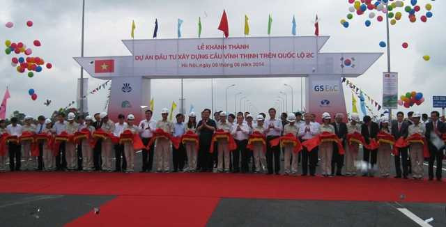 Thông xe cầu vượt sông dài nhất Việt Nam