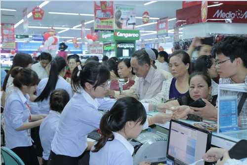 Biển người chờ khai trương đại siêu thị lớn nhất miền Bắc tại Hưng Yên