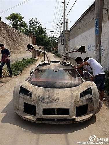 Với chiếc Gumpert Apollo đang trong giai đoạn hoàn thiện, bản sao này có thể gia nhập bộ sưu tập xe của một nhà sưu tầm nào đó. Trong khi đó, hãng Gumpert đã bị phá sản năm ngoái