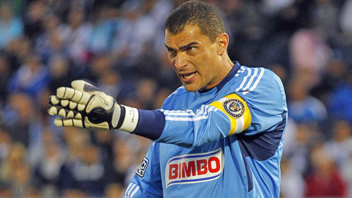 Faryd Mondragon năm nay đã 43 tuổi