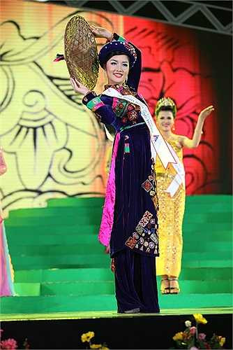 Trương Thị Hải Vân - Dân tộc Bana: Người có nụ cười đẹp nhất chia sẻ rằng đã đi từ thiện thì sao bị coi là bóc lột sức lao động?