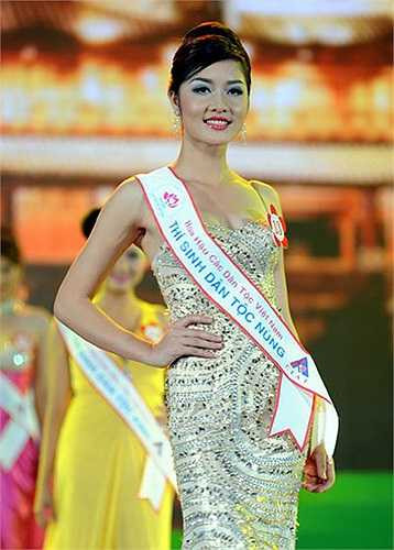 Không chỉ vậy, Triệu Thị Hà còn tiết lộ là bị các thí sinh người Kinh ghen ghét, đố kị trong suốt cuộc thi.