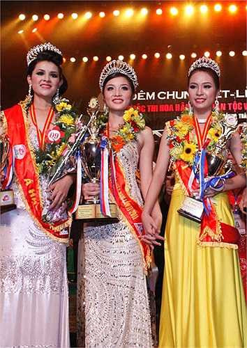 'Nhiều khi Hà không làm gì các bạn cũng đặt điều nói xấu'