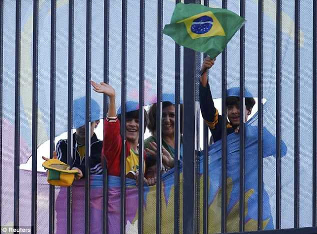 Scolari, Neymar nói gì trước 'giờ G'