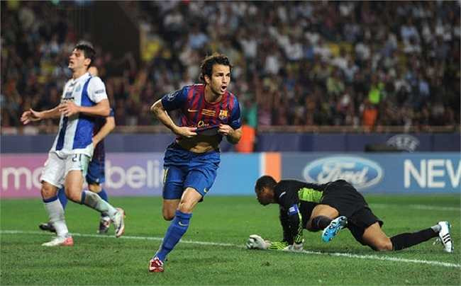 Ngày 26/8/2011, Fabregas có bàn thắng đầu tiên cho đội bóng mới vào lưới Porto trong trận tranh siêu cúp Châu Âu.