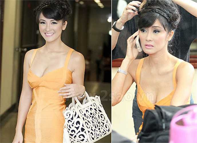 Diva Hồng Nhung thời gian gần đây cũng chuộng xu hướng 'mát mẻ'.