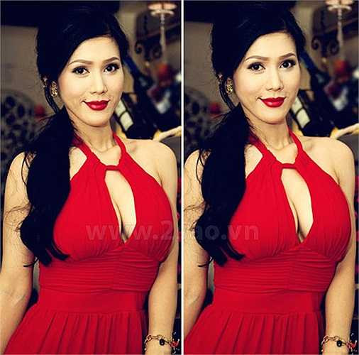 Maria Đinh Phương Ánh nổi tiếng với bộ ngực 'khủng' và cô không ngại khoe lợi thế của mình trong váy khoét hở.