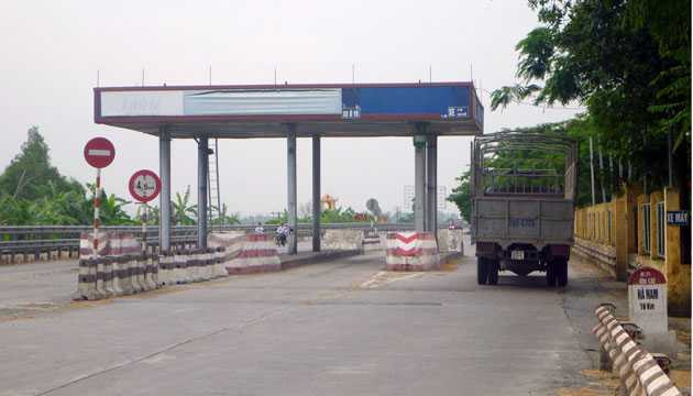 9km đường, có tới ba trạm thu phí