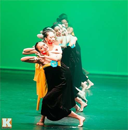 Các bạn sinh viên cho biết để có một phần thi thành công như ngày hôm nay các bạn đã luyện tập chuẩn bị hăng say trong vòng gần 1 năm.