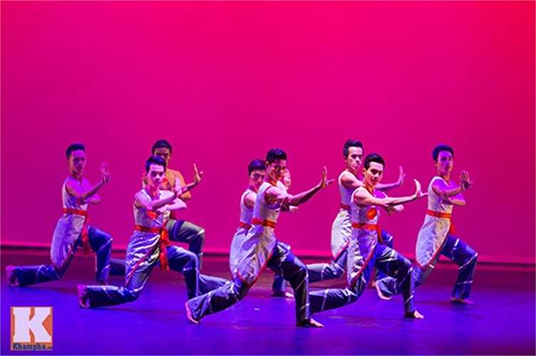 Tất cả các tiết mục đều được các bạn sinh viên chuẩn bị khã kỹ lưỡng từ trước.