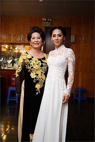 Không gian âm nhạc của Bolero nhanh chóng được khán giả tán dương và chìm đắm. 