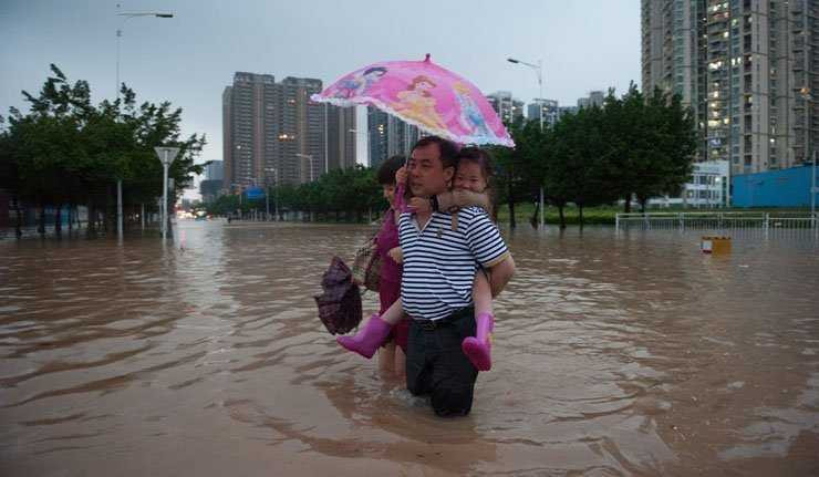 Gần 3 vạn người Trung Quốc sơ tán vì bão Biển Đông