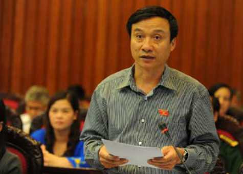 Đại biểu Bùi Văn Xuyền