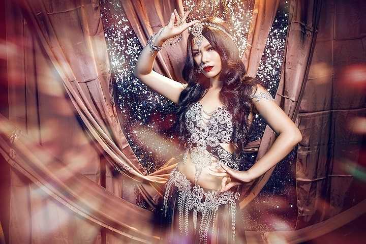 Cô cho biết, dù có giành giải nhất hay không đối với Phương Vy giờ không còn là điều quan trọng, quan trọng làm sao để tự vượt qua chính bản thân mình, cống hiến cho khán giả những màn trình diễn hay nhất, đã mắt và đã tai nhất. Lôi Phong