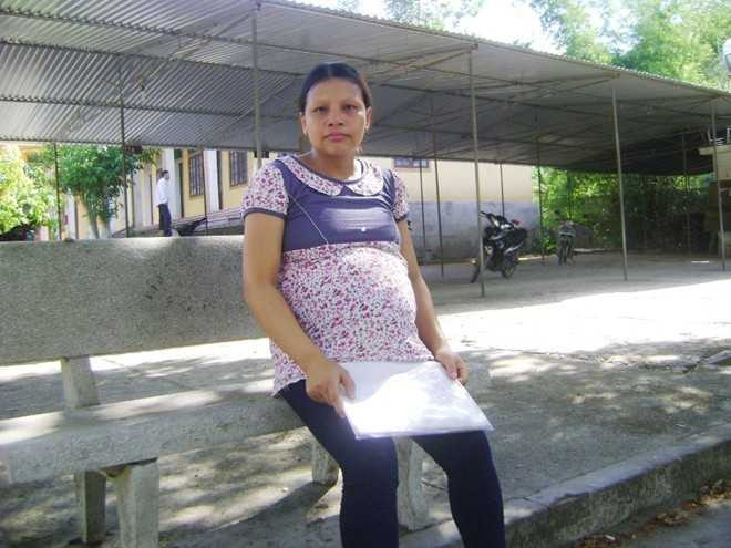 Chị Lô Thị Thu trong kỳ thi tốt nghiệp THPT 2014