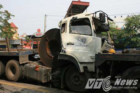 hung thần, cuộn thép lá, TNGT, xe đầu kéo, Hải Phòng, Sở Cảnh sát PCCC Hải Phòng