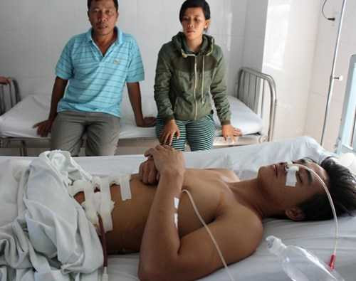 Nam thanh niên bị cảnh sát hình sự bắn thủng bụng