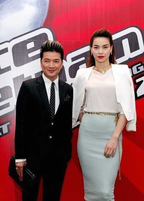 giam khao bi phan doi