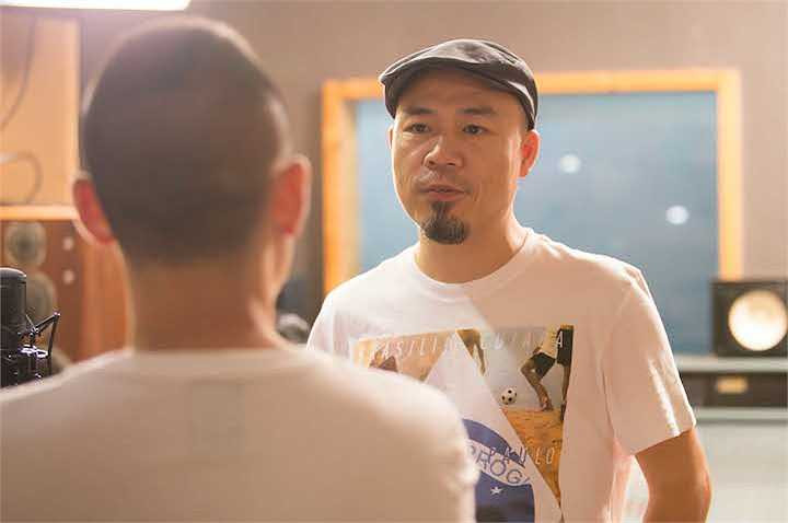 Hoàng Hải cảm thấy rất sung sướng khi được nhạc sỹ Huy Tuấn chọn cho hát 'You raise me up' vì 'Đây là một ca khúc có giai điệu rất hay và đẹp, nhưng suy nghĩ lại thì Hải cảm thấy hơi lo lắng và có chút áp lực vì bài hát đã rất nổi tiếng. Hy vọng Hải sẽ thể hiện tốt bài hát này'.