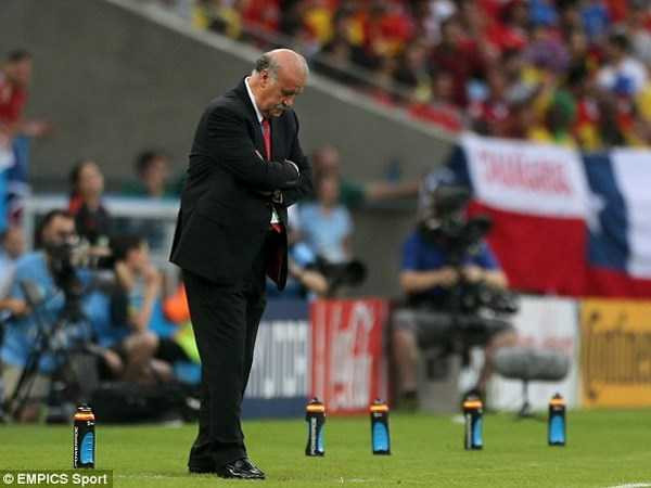 HLV Del Bosque vẫn bình thản khi Tây Ban Nha bị loại