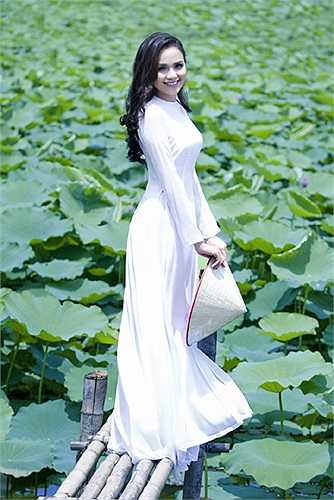 Cô muốn khán giả nhìn nhận sự cố gắng của mình cũng như lấy lại hình ảnh trong lòng công chúng