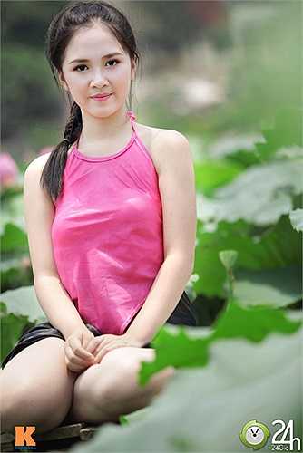 Trong suốt 9 năm liền, Hà Anh đều đạt học sinh giỏi, đoạt giải ba môn Ngữ văn thành phố năm lớp 9, giải ba Chủ nhân đất nước 2010.