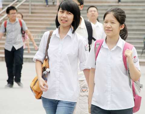 Học sinh dự thi vào lớp 10 tại Hà Nội năm 2013 (Ảnh: Phạm Thịnh)