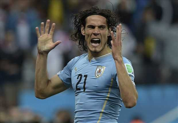 Ngoài Suarez, Uruguay còn có Cavani