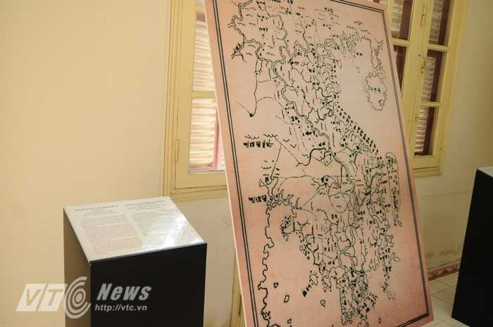 Trung Quốc đưa 4 giàn khoan vào Biển Đông: Tướng Công an Việt Nam lên tiếng